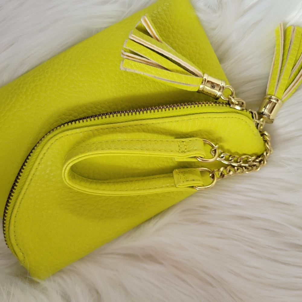 Neon clutch